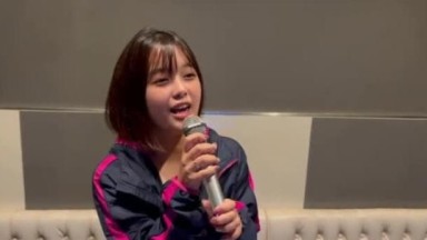 Saya sedang masturbasi untuk menghilangkan stres di bar karaoke | bokepjepang